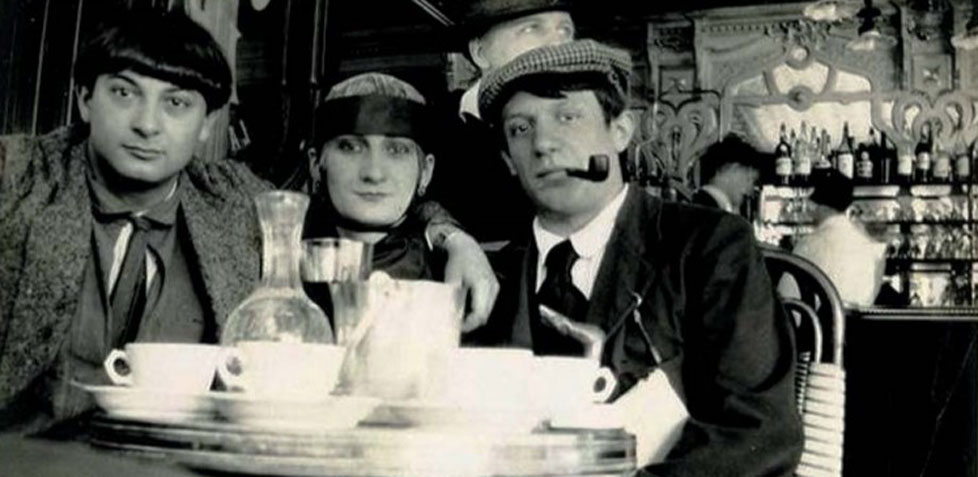 Pablo Picasso, Paquerette i Mojżesz Kisling w Caffe La Rotonde, fot. Jean Cocteau, 1916 rok